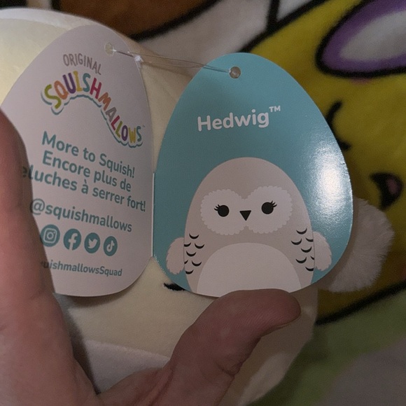 Hedwig the owl Harry Potter full 8 inch squishmallow - Picture 5 of 5